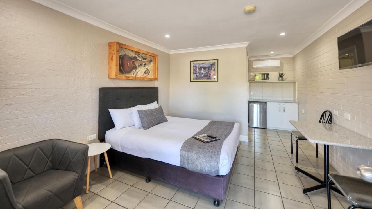 Country Leisure Motor Inn Dubbo Exterior photo