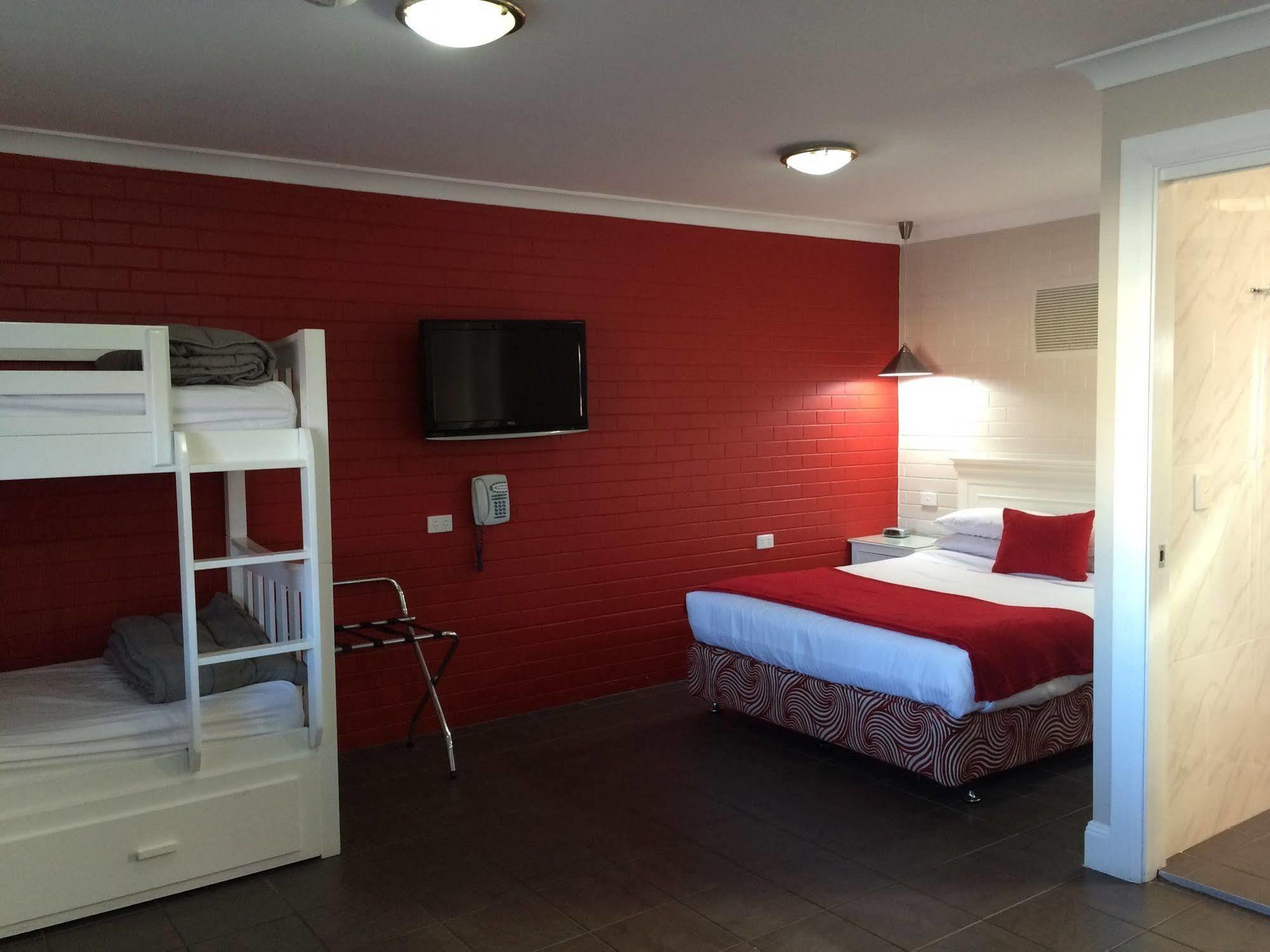 Country Leisure Motor Inn Dubbo Exterior photo